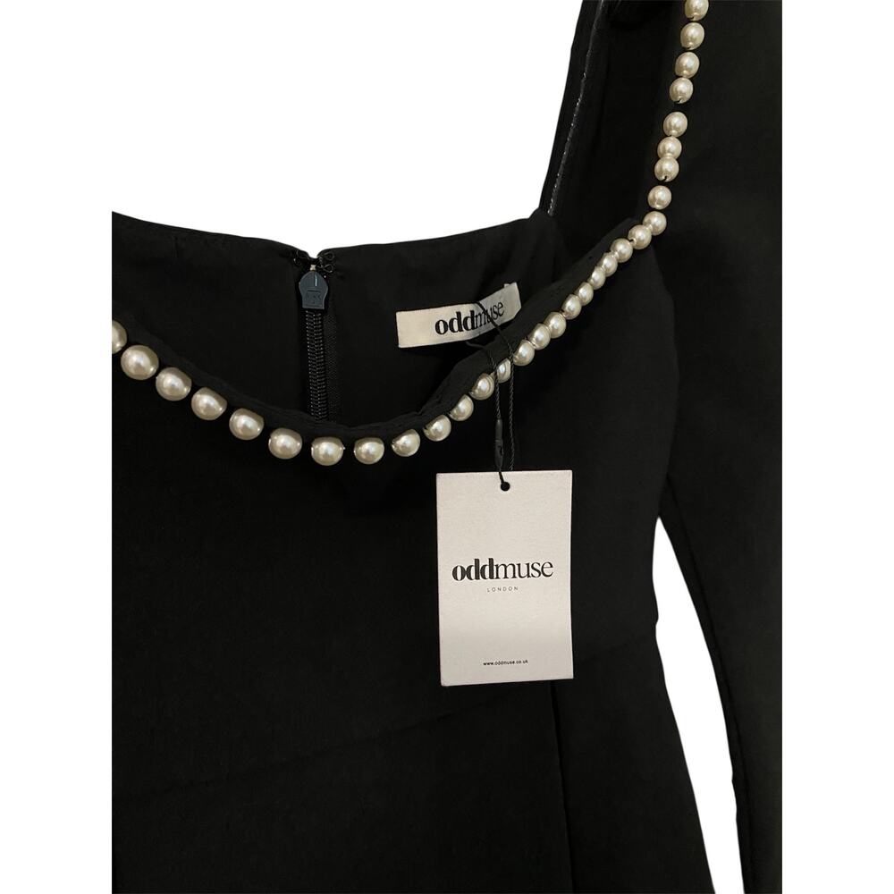 Elegant Black Mini Dress - Picture 8 of 16